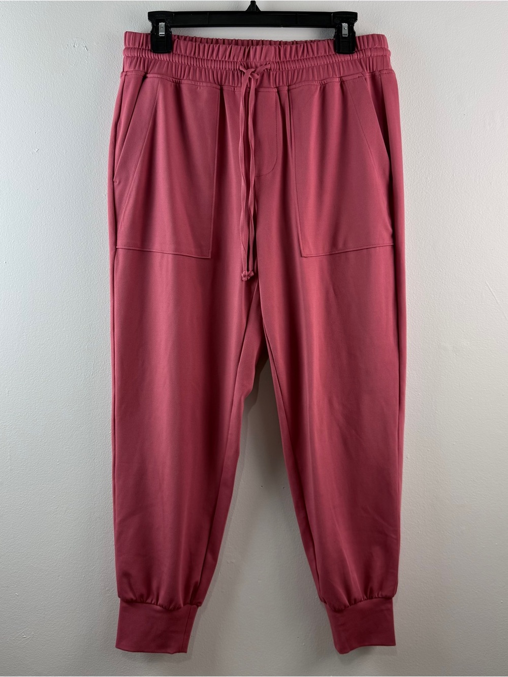 Lou & Grey Signature Soft Joggers Pants Size Medium Coral Pink Athleisure Comfy